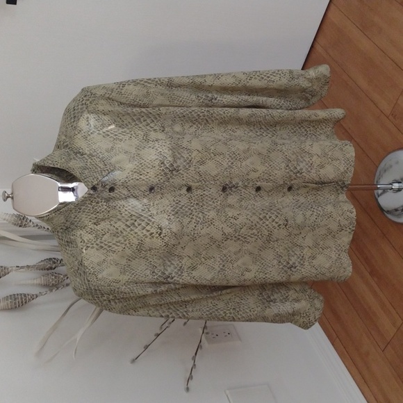 Vintage Nygard Collection Snakeskin blouse - Picture 1 of 5